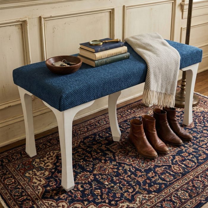 Dekoratif Puf Bench Oturma Bankı – Yatak Ucu, Antre Ayakkabı Giyme Bankı | Lacivert Kumaş Beyaz Ayak